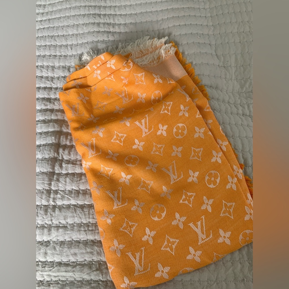 Worn not with box